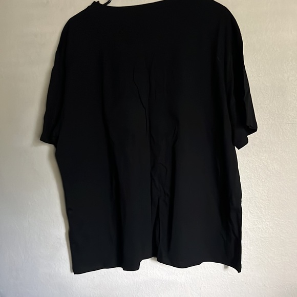SHEIN black T-shirt. Size 3X. - Picture 2 of 2